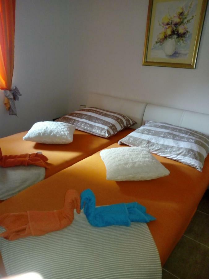 Apartman Radic Трогир Екстериор снимка
